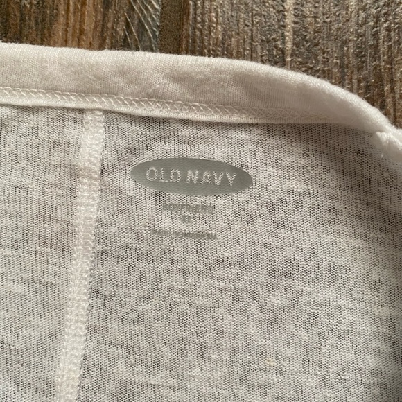 𝕎𝕙𝕚𝕥𝕖 𝕠𝕝𝕕 𝕟𝕒𝕧𝕪 𝕤𝕙𝕚𝕣𝕥!❁ - Picture 3 of 5